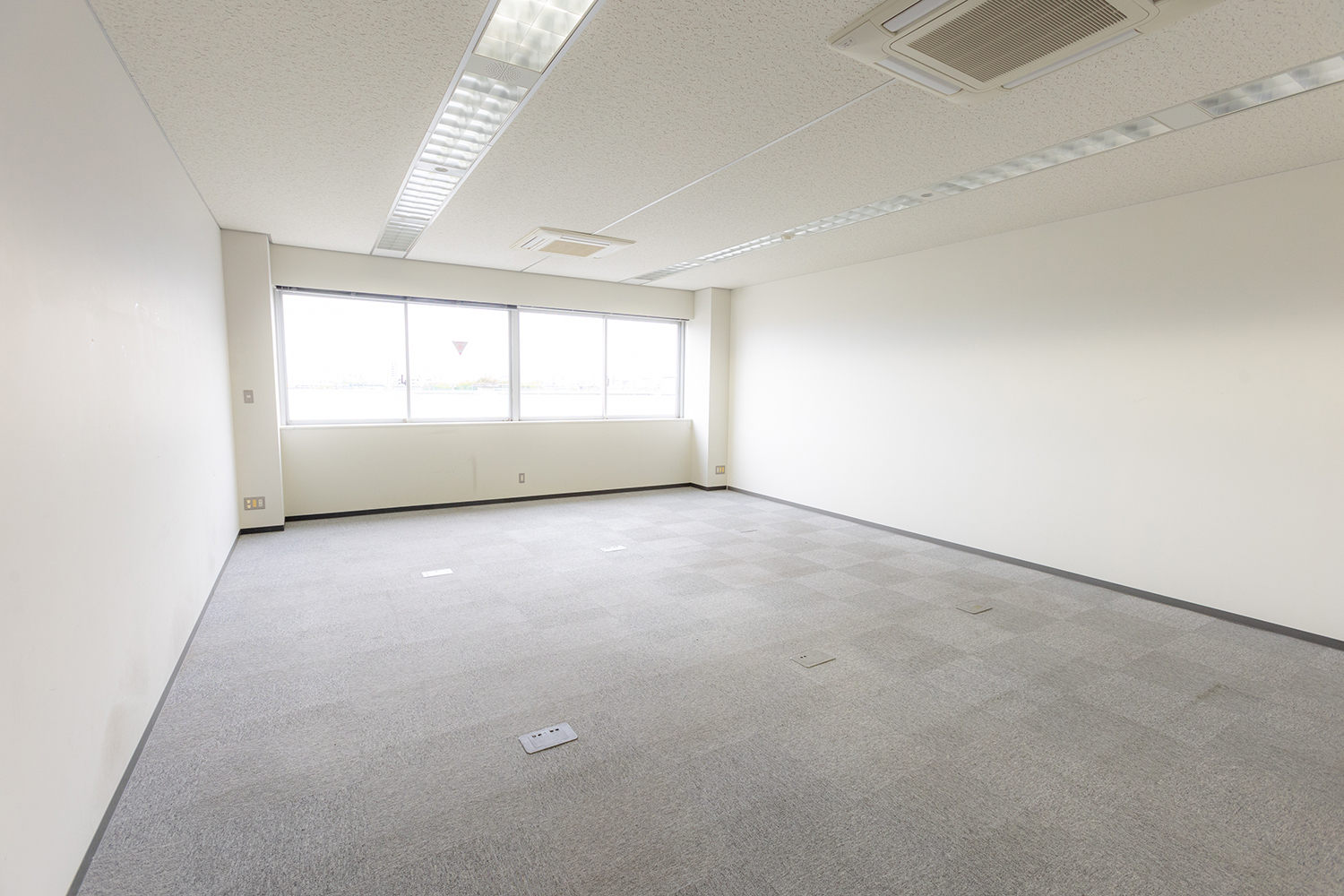 貸オフィス (2階、4階、5階）